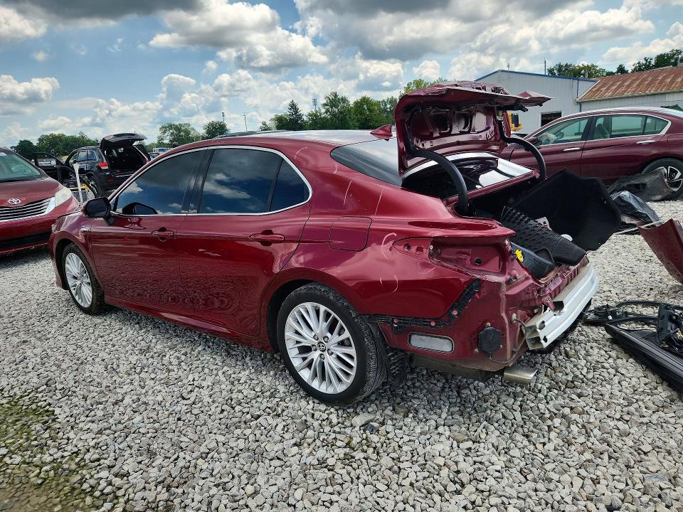 2018 Toyota Camry Hybrid მანქანა იყიდება აუქციონზე, vin: 4T1B21HK7JU501794, აუქციონის ნომერი: 65439956