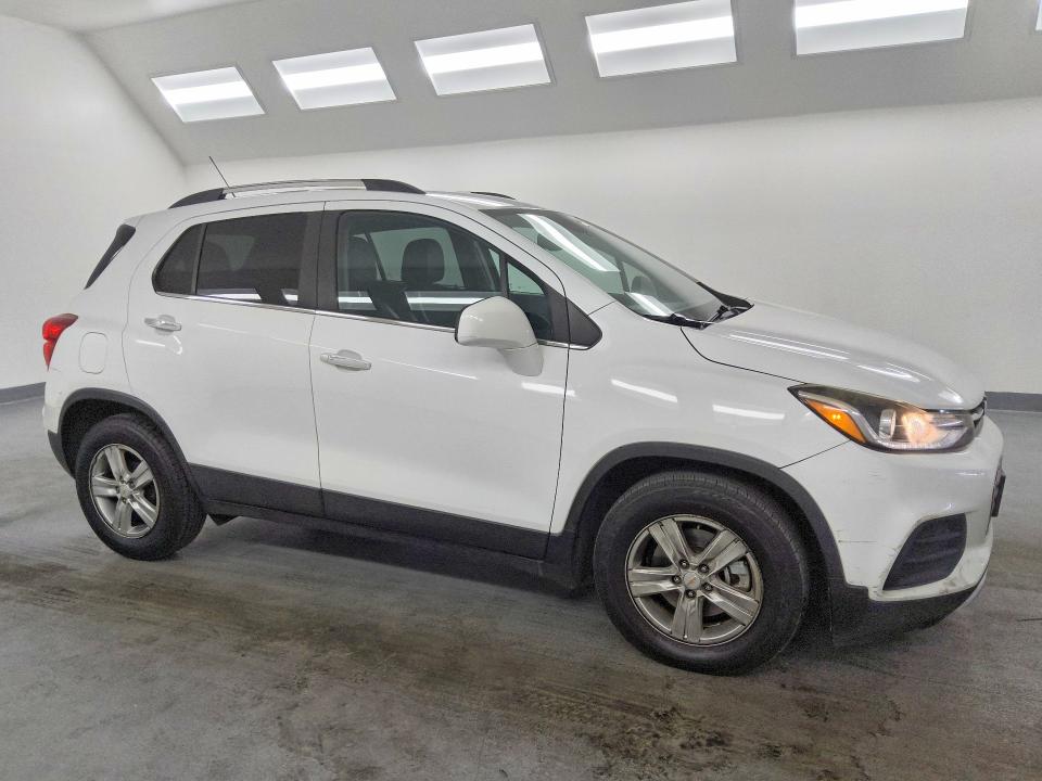 64526046 :رقم المزاد ، KL7CJLSB6HB155482 vin ، 2017 Chevrolet Trax مزاد بيع
