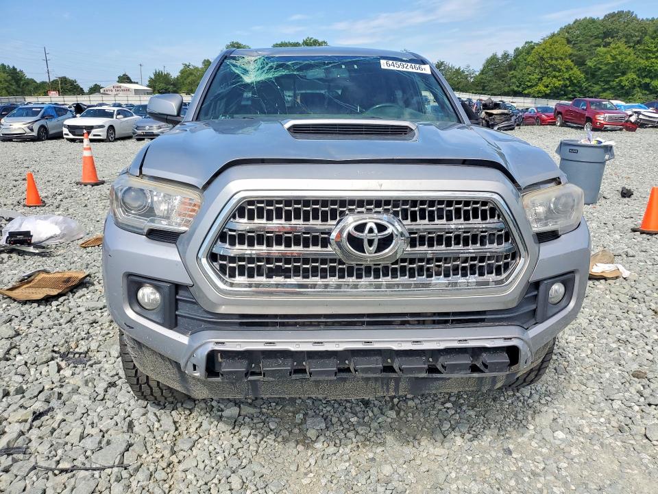 Продаж на аукціоні авто 2017 Toyota Tacoma, vin: 3TMCZ5AN2HM085457, номер лоту: 64592466