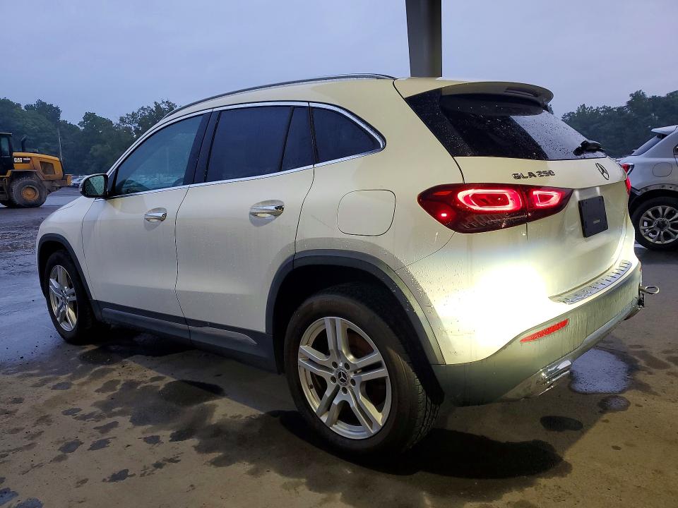 65872216 :رقم المزاد ، W1N4N4HB1MJ188326 vin ، 2021 Mercedes-benz Gla مزاد بيع