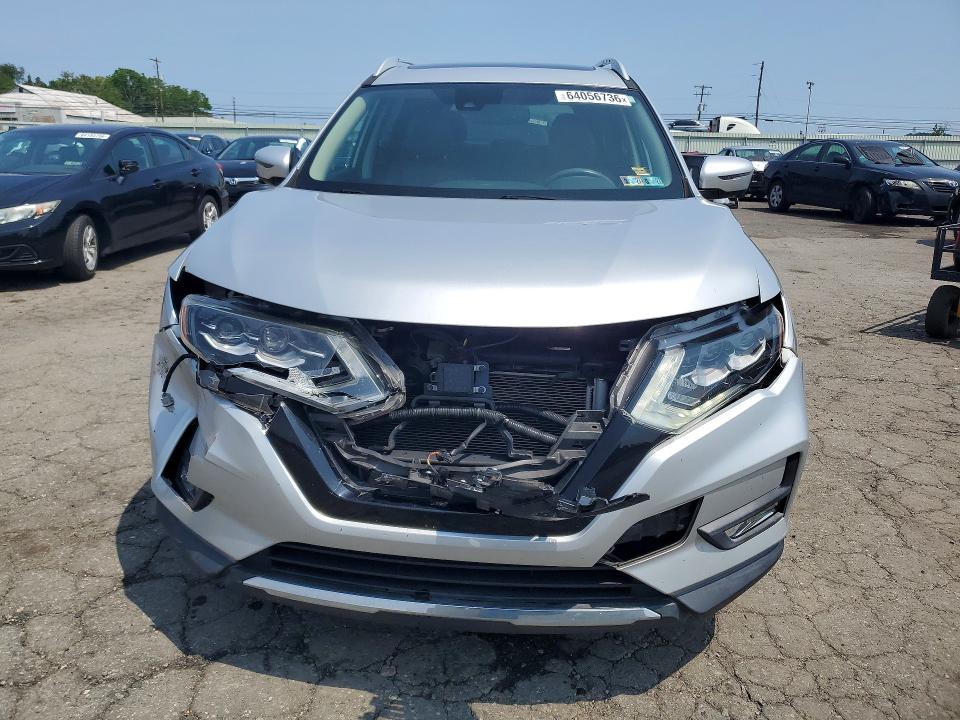 2017 Nissan Rogue მანქანა იყიდება აუქციონზე, vin: 5N1AT2MV7HC848654, აუქციონის ნომერი: 64056736