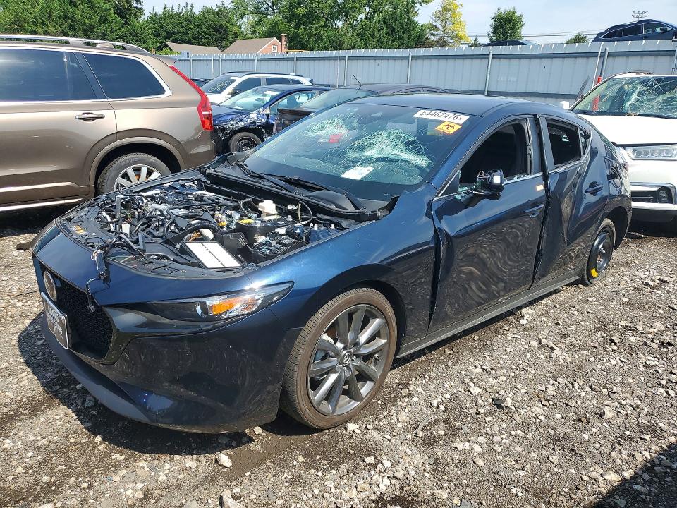 Продажа на аукционе авто 2023 Mazda 3, vin: JM1BPALM2P1611791, номер лота: 64462476
