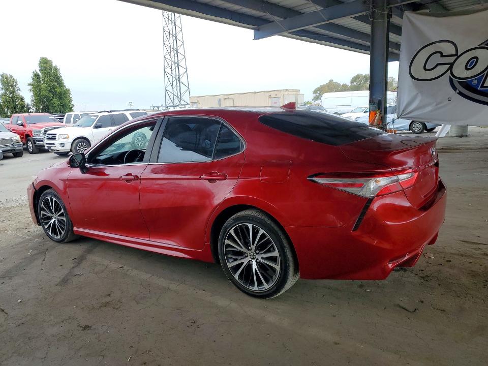 2020 Toyota Camry მანქანა იყიდება აუქციონზე, vin: 4T1G11AK0LU374652, აუქციონის ნომერი: 61362006