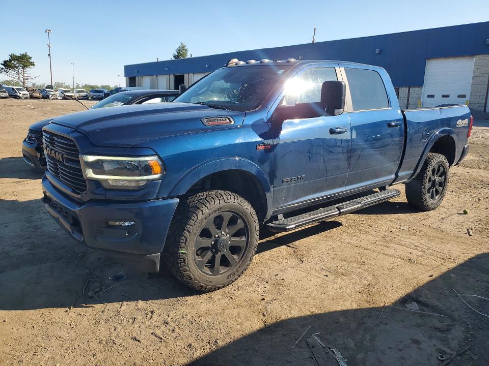 63556996 :رقم المزاد ، 3C6UR5FJ2NG118002 vin ، 2022 Ram 2500 مزاد بيع