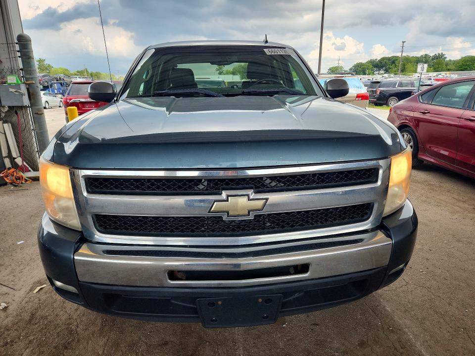 Продаж на аукціоні авто 2011 Chevrolet Silverado, vin: 3GCPCSE01BG166603, номер лоту: 66011356