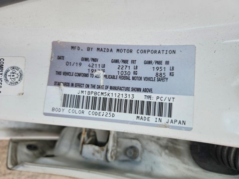 Продаж на аукціоні авто 2019 Mazda 3, vin: JM1BPBCM5K1121313, номер лоту: 64102036