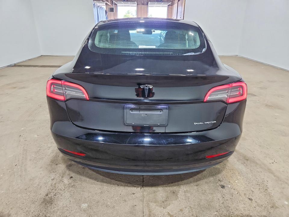 2022 Tesla Model 3 მანქანა იყიდება აუქციონზე, vin: 5YJ3E1EB4NF288788, აუქციონის ნომერი: 63677206