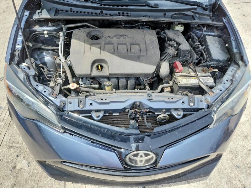 64242716 :رقم المزاد ، 2T1BURHE3HC949237 vin ، 2017 Toyota Corolla مزاد بيع