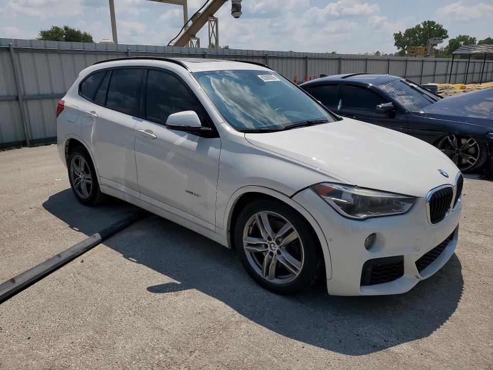 Продаж на аукціоні авто 2017 Bmw X1, vin: WBXHT3C33H5F80656, номер лоту: 62885826