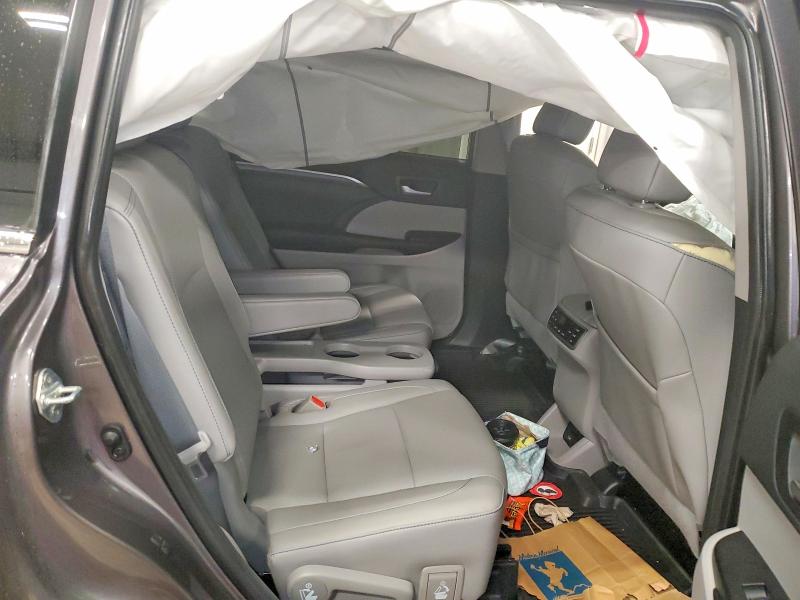 2019 Toyota Highlander მანქანა იყიდება აუქციონზე, vin: 5TDDZRFH0KS991726, აუქციონის ნომერი: 64056606
