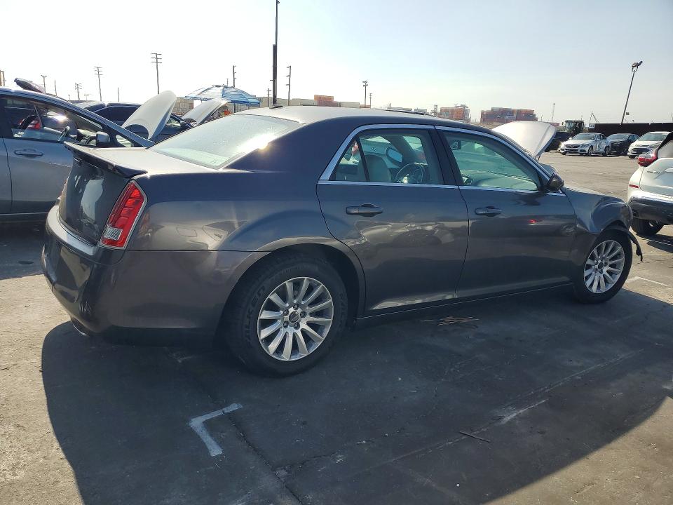 Auction sale of the 2013 Chrysler 300, vin: 2C3CCAAG9DH545772, lot number: 63261456