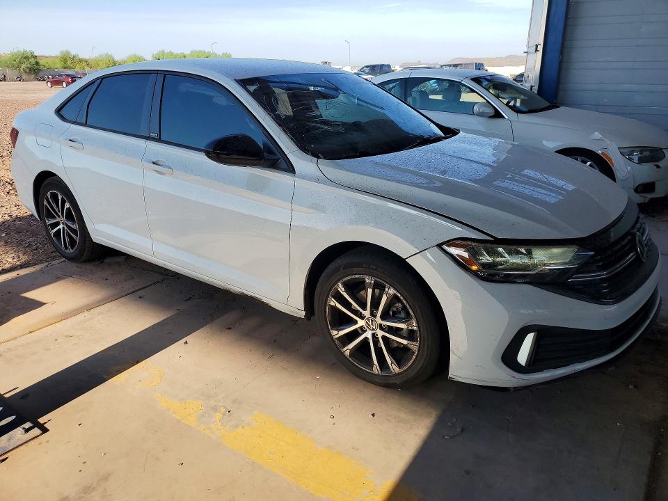 Aukcja sprzedaży 2024 Volkswagen Jetta, vin: 3VWBM7BU3RM008039, numer aukcji: 64637586