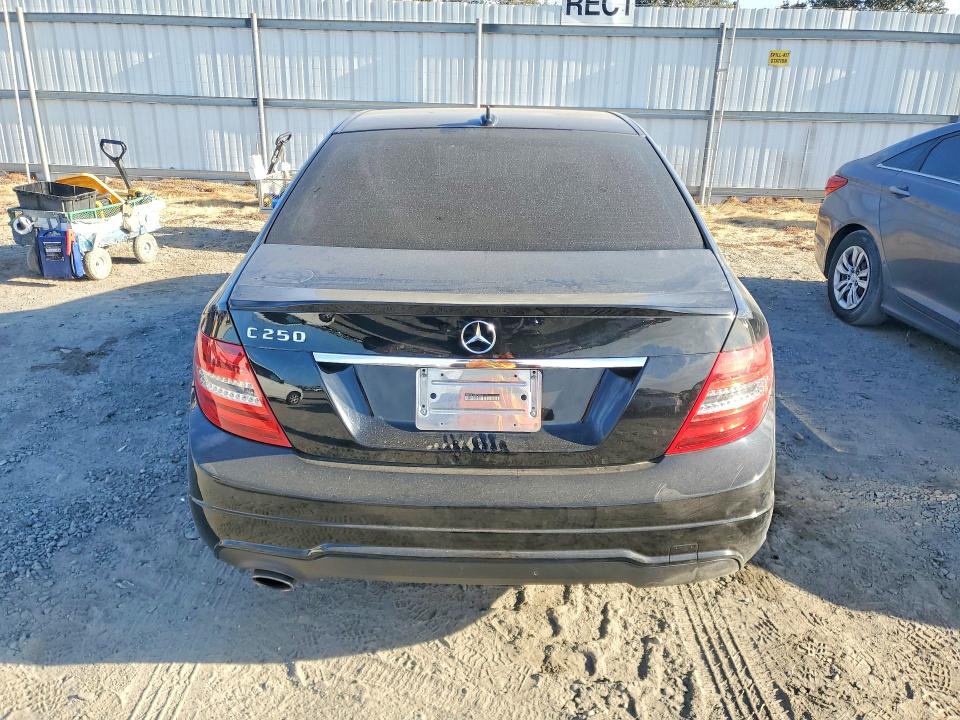 Продаж на аукціоні авто 2014 Mercedes-benz C, vin: WDDGF4HB7EG237776, номер лоту: 65692716