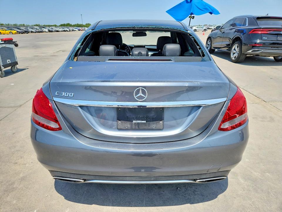 63665836 :رقم المزاد ، WDDWF4JB3JR416515 vin ، 2018 Mercedes-benz C مزاد بيع