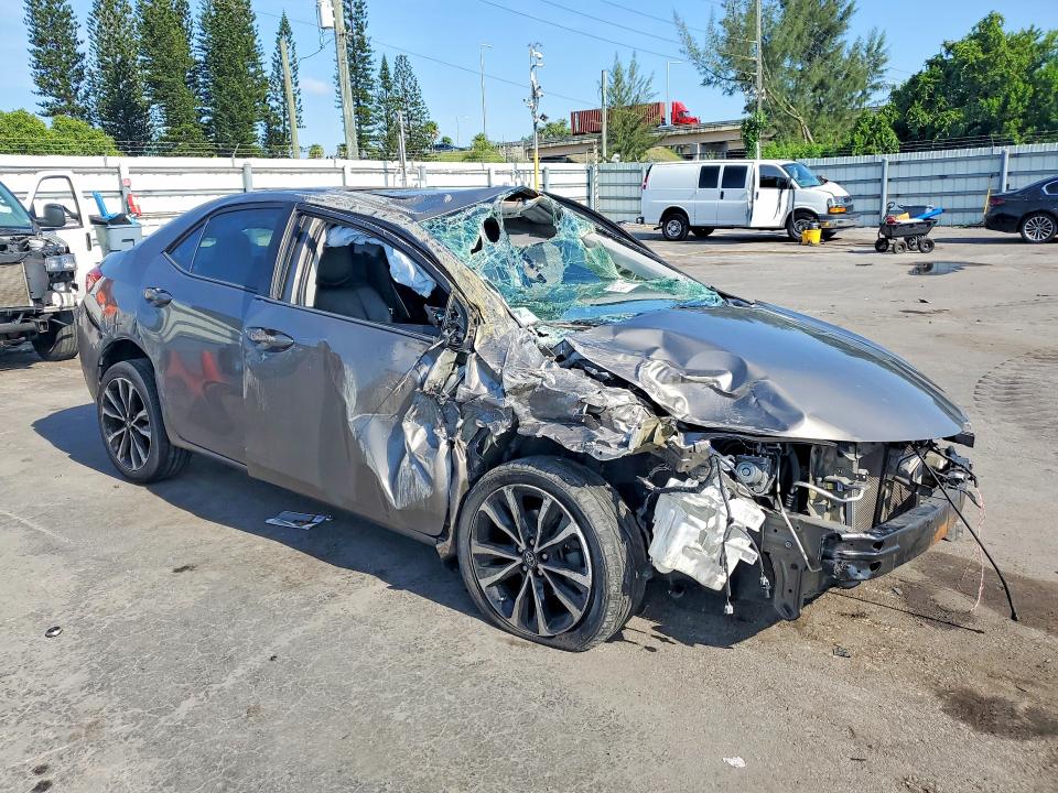Продажа на аукционе авто 2018 Toyota Corolla, vin: 5YFBURHE5JP823127, номер лота: 65013716
