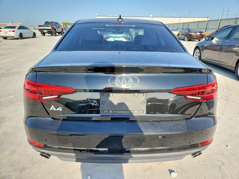 Продаж на аукціоні авто 2017 Audi A4, vin: WAUGNAF46HN007949, номер лоту: 60698356