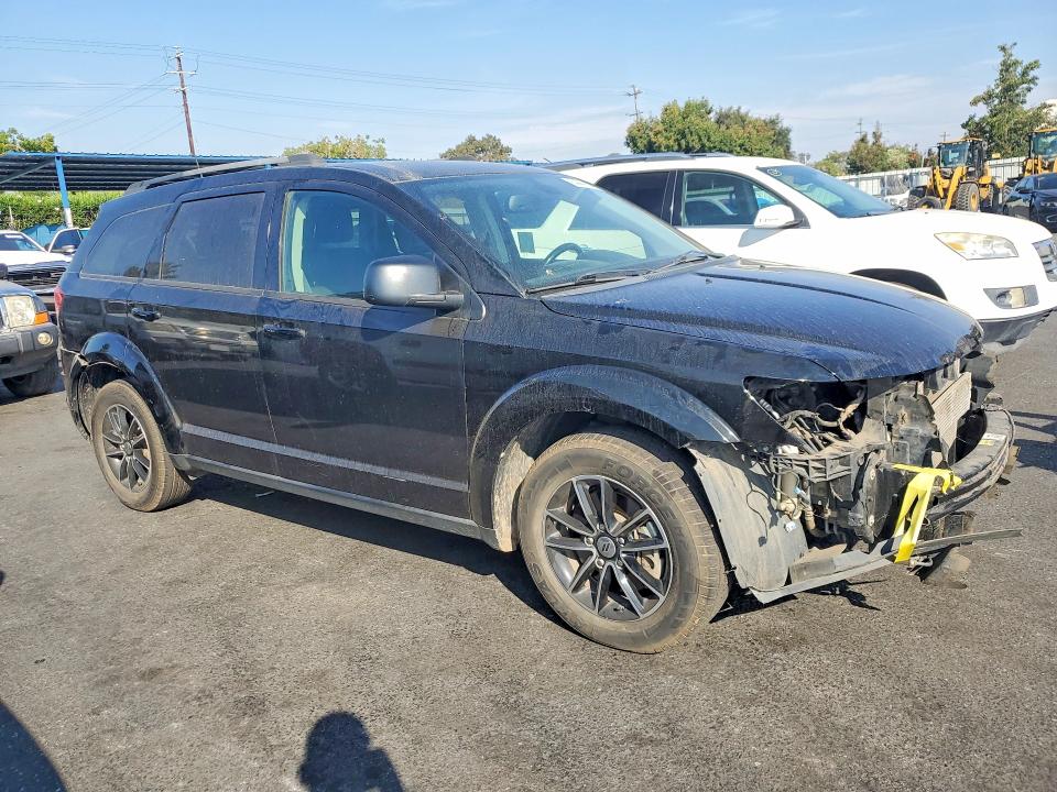64440866 :رقم المزاد ، 3C4PDCAB4JT429442 vin ، 2018 Dodge Journey مزاد بيع