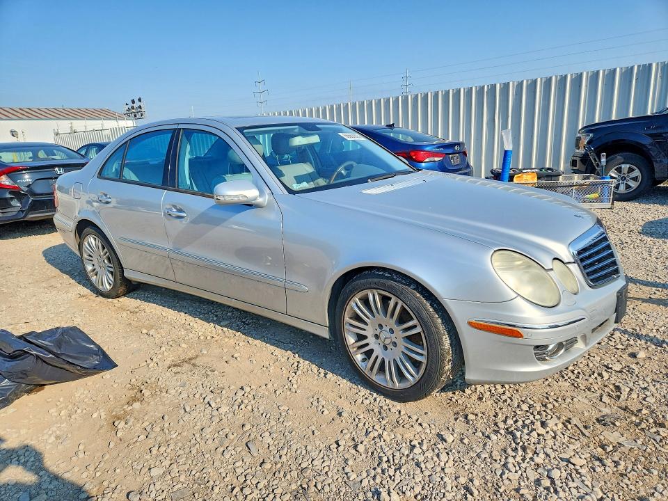 66663806 :رقم المزاد ، WDBUF87X58B261866 vin ، 2008 Mercedes-benz E مزاد بيع