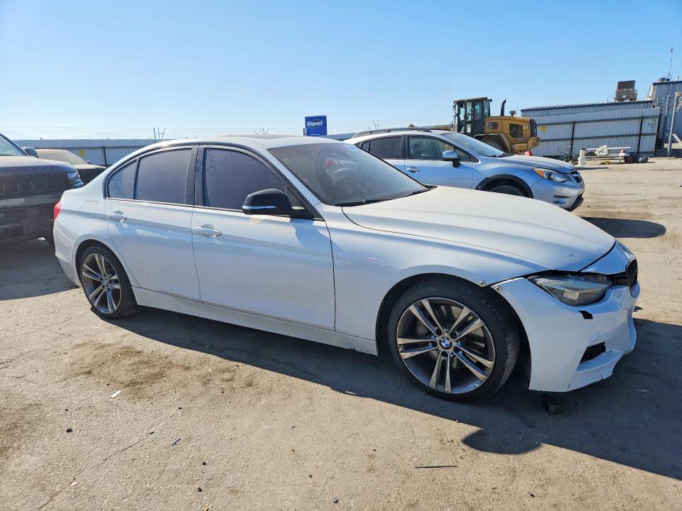 2013 Bmw 335 მანქანა იყიდება აუქციონზე, vin: WBA3A9C57DF476879, აუქციონის ნომერი: 64492136