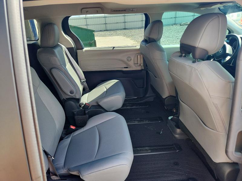 Продажа на аукционе авто 2024 Toyota Sienna, vin: 5TDYSKFC6RS153700, номер лота: 65269786