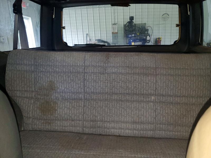 64409776 :رقم المزاد ، 1J4FF48SX1L515622 vin ، 2001 Jeep Cherokee مزاد بيع