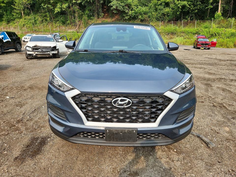 2021 Hyundai Tucson მანქანა იყიდება აუქციონზე, vin: KM8J2CA43MU385792, აუქციონის ნომერი: 63916436