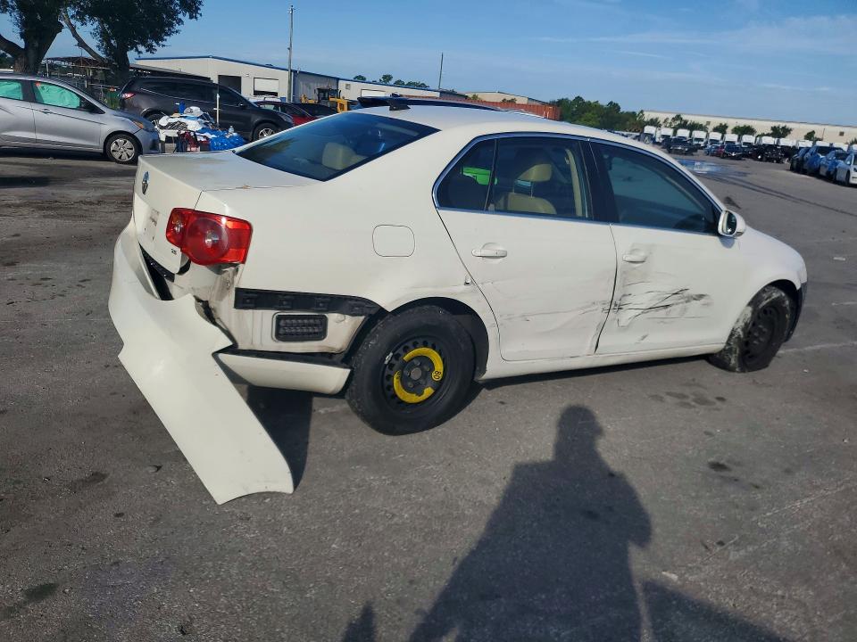 2007 Volkswagen Jetta მანქანა იყიდება აუქციონზე, vin: 3VWSG71KX7M033413, აუქციონის ნომერი: 64145916