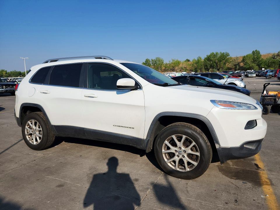 63261556 :رقم المزاد ، 1C4PJMCB4EW224795 vin ، 2014 Jeep Cherokee مزاد بيع