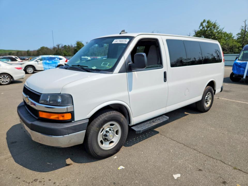 Auction sale of the 2016 Chevrolet Express G3500, vin: 1GAZGMFFXG1233340, lot number: 64790026