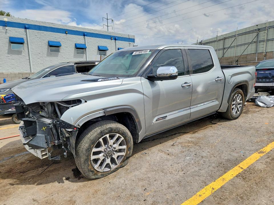 Продажа на аукционе авто 2022 Toyota Tundra, vin: 5TFMC5DB9NX008033, номер лота: 67308166