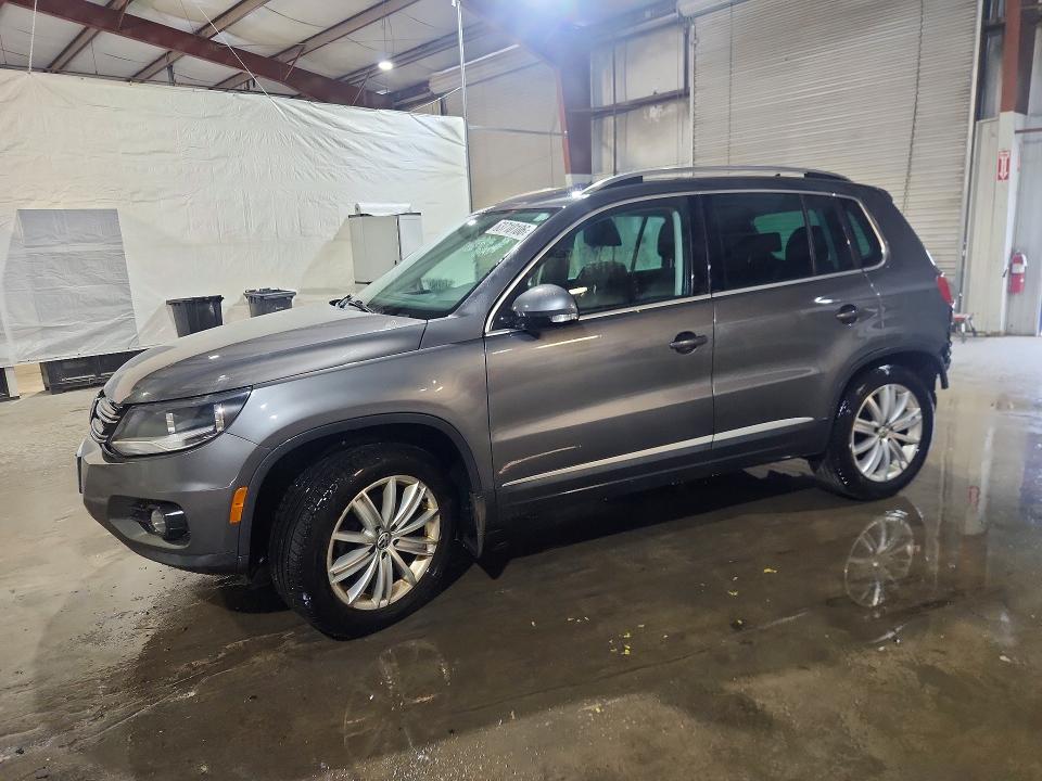 Auction sale of the 2013 Volkswagen Tiguan, vin: WVGBV3AX4DW612515, lot number: 63710106