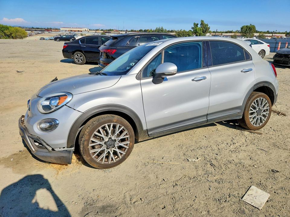 2016 Fiat 500x მანქანა იყიდება აუქციონზე, vin: ZFBCFXCT2GP379498, აუქციონის ნომერი: 65571236