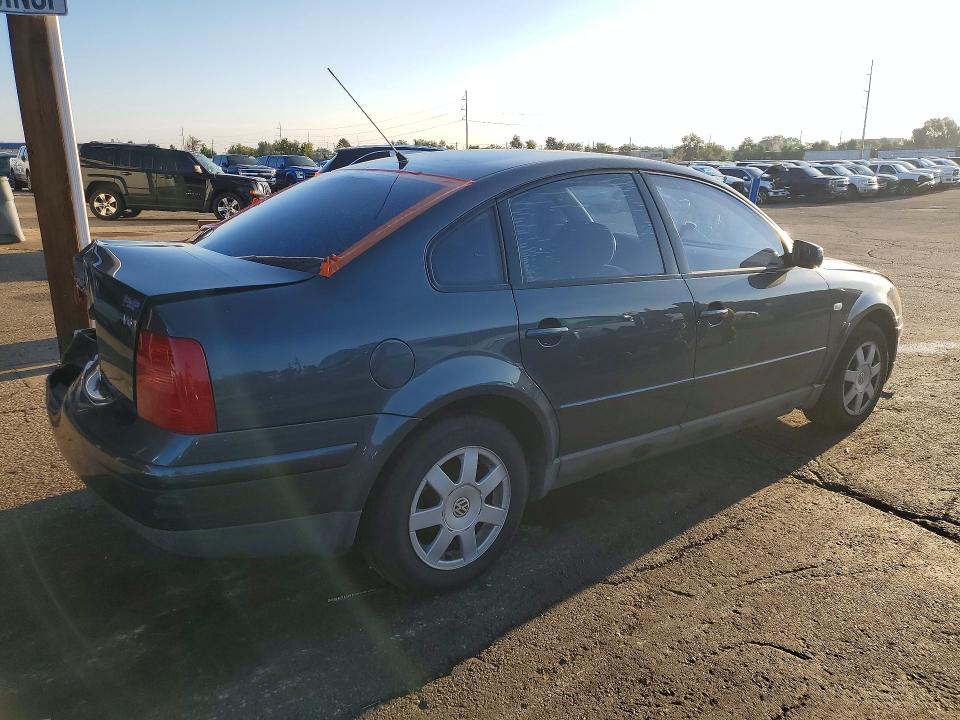 Auction sale of the 2000 Volkswagen Passat, vin: WVWMD23B2YP300172, lot number: 66717766