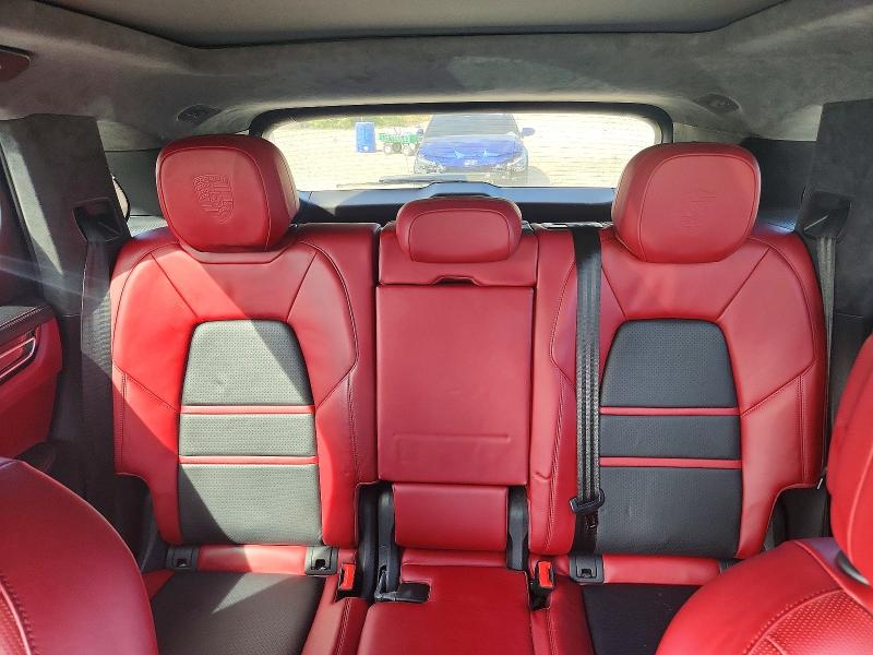 65051956 :رقم المزاد ، WP1AF2AY4MDA36774 vin ، 2021 Porsche Cayenne مزاد بيع