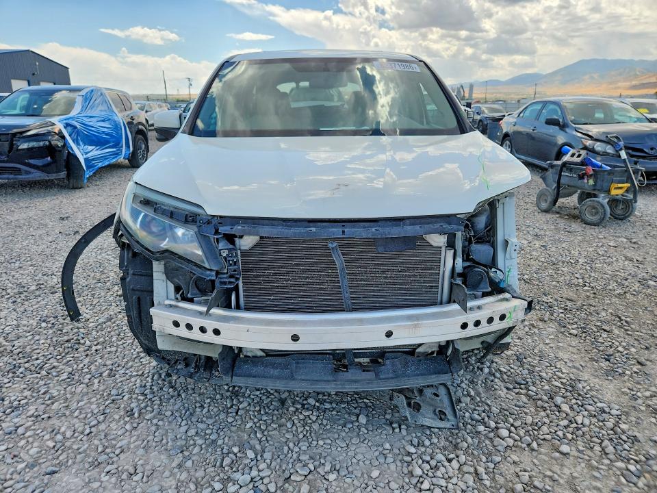 Продаж на аукціоні авто 2017 Honda Pilot, vin: 5FNYF6H55HB015031, номер лоту: 66371986