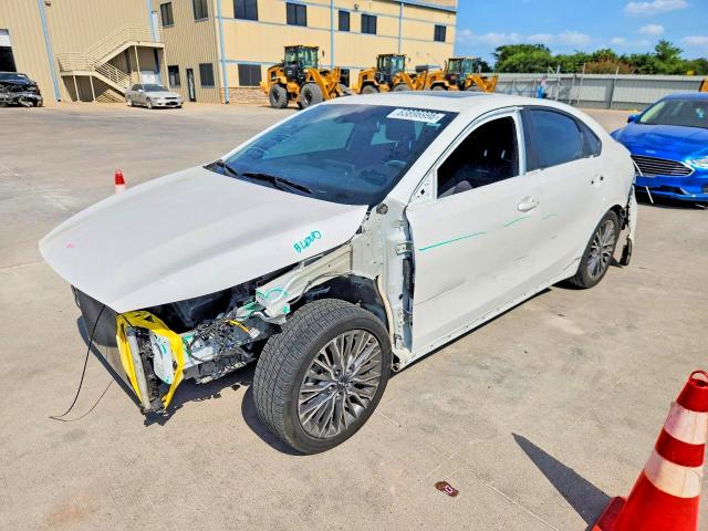 63896996 :رقم المزاد ، 3KPF54AD8RE717559 vin ، 2024 Kia Forte مزاد بيع