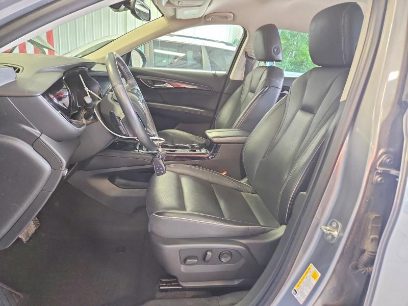 65411256 :رقم المزاد ، LRBFZPR42MD126727 vin ، 2021 Buick Envision مزاد بيع