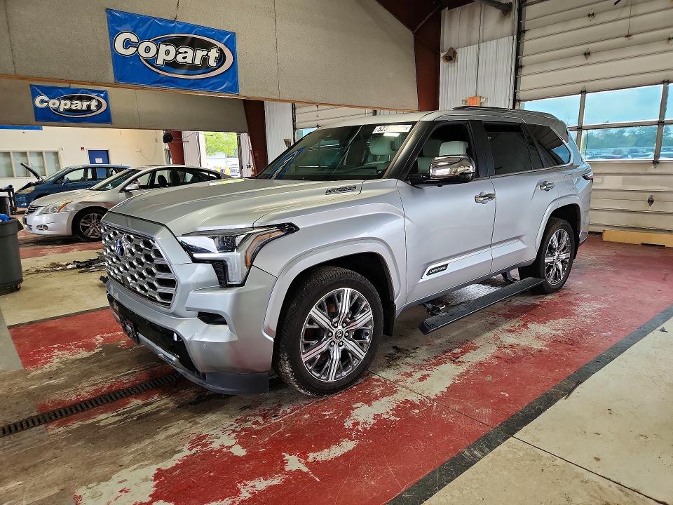 2024 Toyota Sequoia მანქანა იყიდება აუქციონზე, vin: 7SVAAABA8RX021301, აუქციონის ნომერი: 52370436