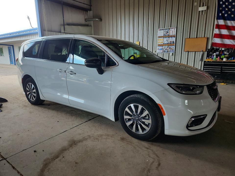 Aukcja sprzedaży 2024 Chrysler Pacifica, vin: 2C4RC1S75RR147139, numer aukcji: 64442196