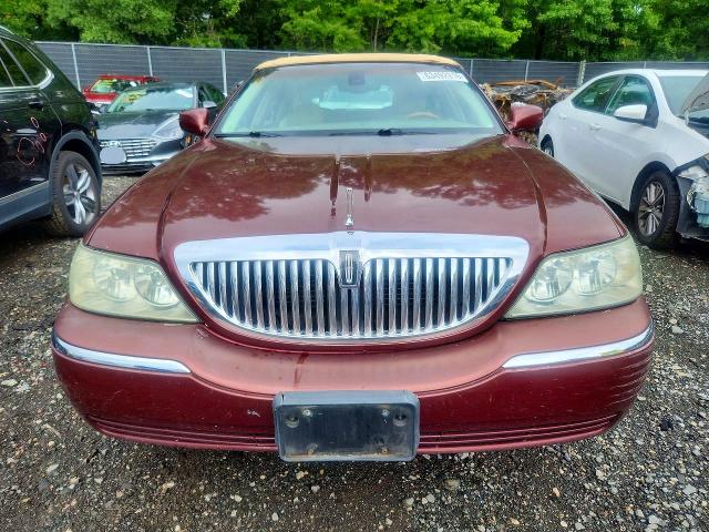 2003 Lincoln Town Car მანქანა იყიდება აუქციონზე, vin: 1LNHM82W63Y687204, აუქციონის ნომერი: 63492816