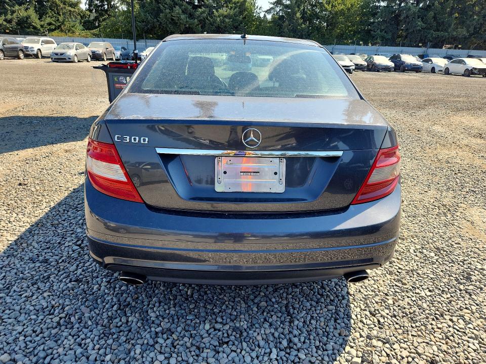 2010 Mercedes-benz C მანქანა იყიდება აუქციონზე, vin: WDDGF5EB0AR104608, აუქციონის ნომერი: 66134606
