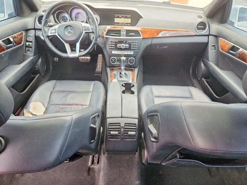 2014 Mercedes-benz C მანქანა იყიდება აუქციონზე, vin: WDDGF4HB9EA960922, აუქციონის ნომერი: 66769076