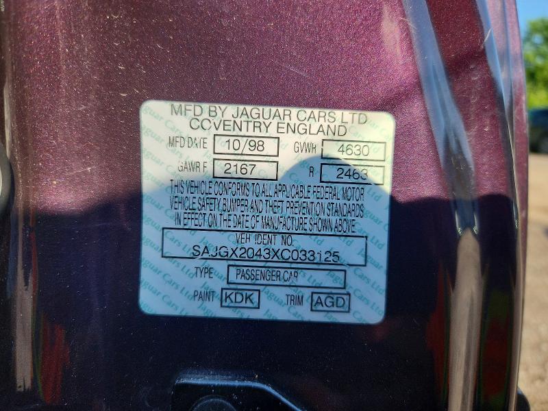 63719366 :رقم المزاد ، SAJGX2043XC033125 vin ، 1999 Jaguar Xk8 مزاد بيع