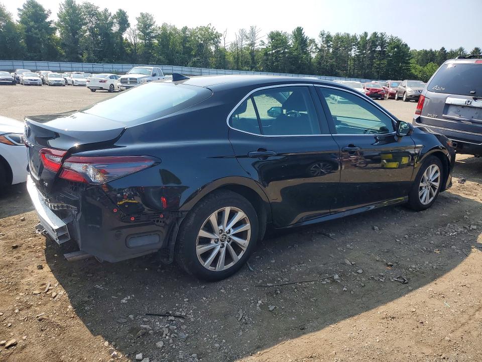 65103826 :رقم المزاد ، 4T1C11AK2PU833331 vin ، 2023 Toyota Camry مزاد بيع