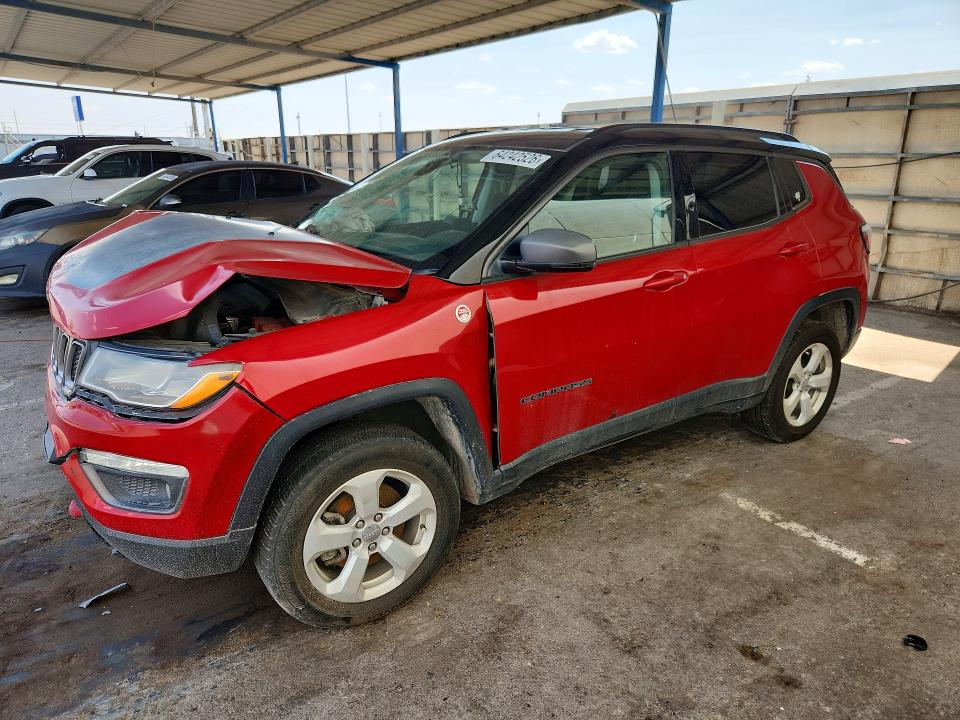64242526 :رقم المزاد ، 3C4NJDDB7KT752953 vin ، 2019 Jeep Compass مزاد بيع