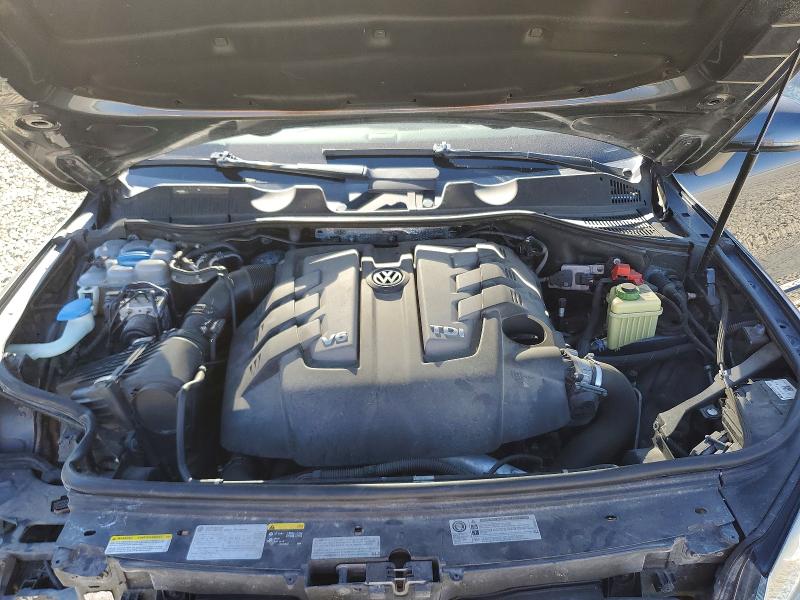 63786046 :رقم المزاد ، WVGEP9BP3FD002466 vin ، 2015 Volkswagen Touareg مزاد بيع