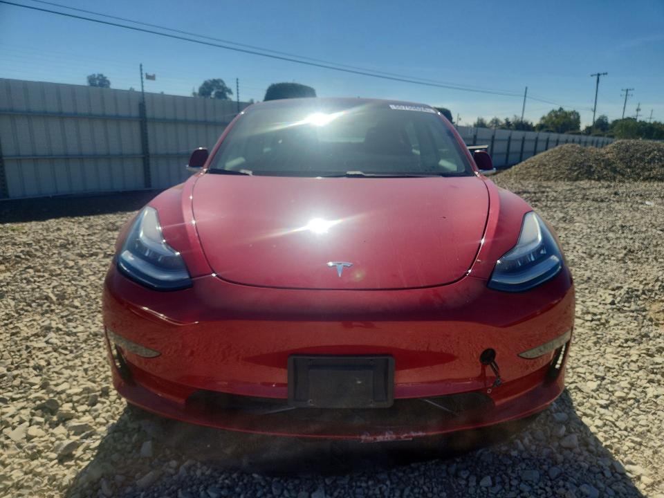 65759626 :رقم المزاد ، 5YJ3E1EB4JF093431 vin ، 2018 Tesla Model 3 مزاد بيع