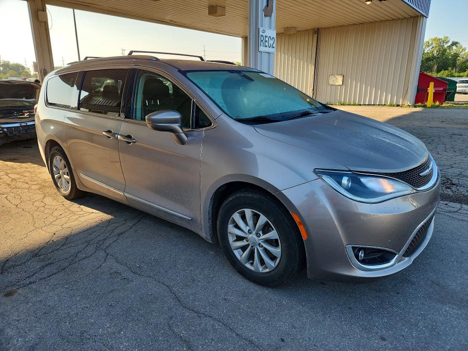 Продаж на аукціоні авто 2018 Chrysler Pacifica, vin: 2C4RC1BG5JR154094, номер лоту: 65512946