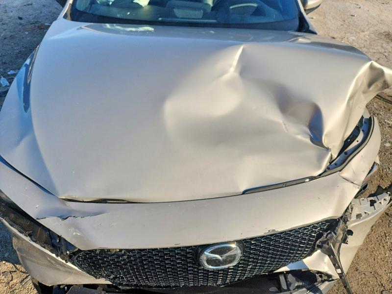 65850206 :رقم المزاد ، JM1BPBML7N1512585 vin ، 2022 Mazda 3 مزاد بيع