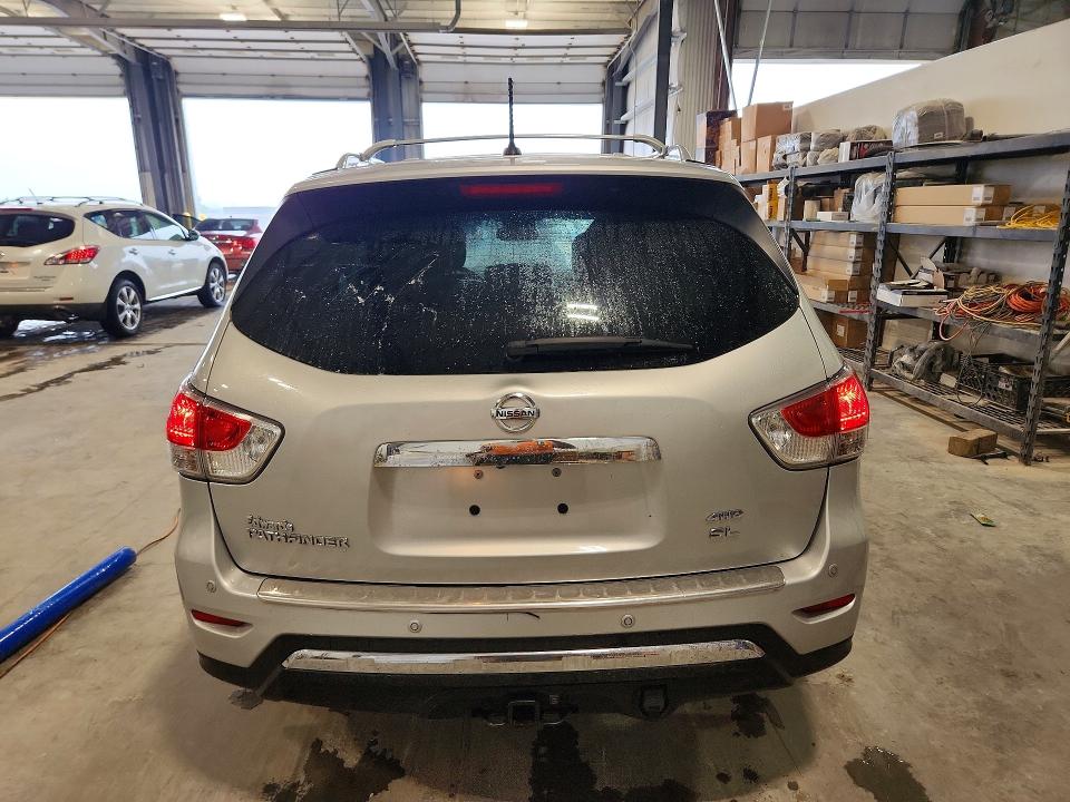 Продажа на аукционе авто 2015 Nissan Pathfinder, vin: 5N1AR2MM8FC686911, номер лота: 63757756